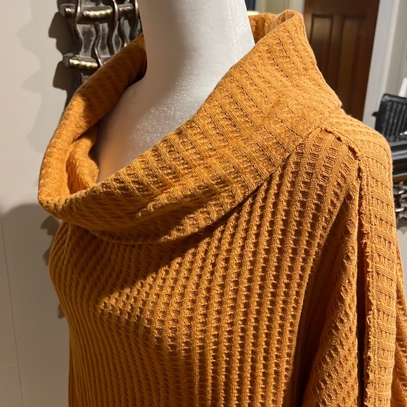 Free People Canyon Moon Waffle Mustard Oversized Surplice Back Top S/M/L/XL NWT - Picture 10 of 16